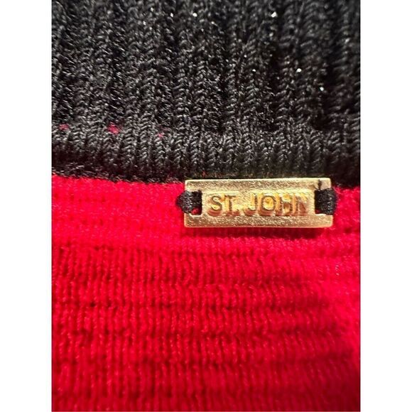 Gorgeous St. John Full Zip Ribbed Red, Cream & Blue Jacket, Size S - Picture 6 of 6
